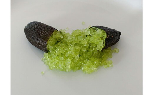 キャビアライム 100g フィンガーライム 柑橘 希少 高級 食材 果実 酸味 爽やか 珍しい シトラスキャビア オーストラリア 国産 国内産 レモン ライム 柚子 香り 風味 ビタミンC 栄養 料理 デザート ドリンク 宿毛市 高知県 12000円