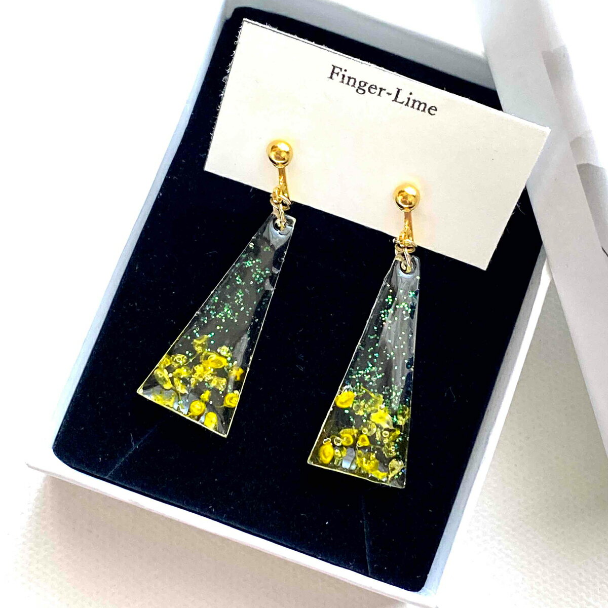 【ふるさと納税】 宿毛フィンガーライム 粒々ピアス イヤリング アクセサリー ジュエリー 果実 柑橘 シトラスキャビア フルーツ 高知県 特産品 地域特産 ギフト プレゼント 贈り物 レディース 女性 おしゃれ ファッション 返礼品 寄附 宿毛市 高知県 22000円 サムネイル3