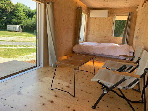 【ふるさと納税】スノーピーク土佐清水キャンプフィールド宿泊券（1泊 大人2名）～住箱フルパッケージプラン～旅行券 トラベル 限定Tシャツ2枚＆エコカップ2個の特典付 観光 高知 旅行 国内旅行 宿泊券 一泊 アウトドア 土佐清水市 高知県 高知 旅 観光地 snowpeak【R00738】 サムネイル3