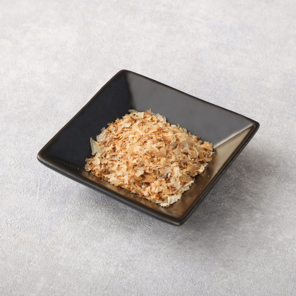 【ふるさと納税】燻製調味料「宗田節ぷらす」2袋＆卵かけご飯専用極上宗田節1本セット 鰹節 かつお節 出汁 調味料 ふりかけ トッピング 詰め合わせ セット 宗田節 贅沢 美味しい 人気 TKG ふるさとのうぜい 故郷納税 返礼品 高知 土佐清水市 7000円【R00111】 サムネイル2