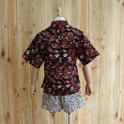 【ふるさと納税】子ども甚平（pati pati） 110～120cm ブラック系モンステラ柄 甚平 じんべい ファッション 子供服 キッズ服 香美市 高知県 送料無料 サムネイル3