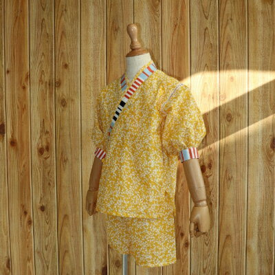 【ふるさと納税】子ども甚平（pati pati） 110～120cm イエロー系リーフ柄×ストライプ柄 甚平 じんべい ファッション 子供服 キッズ服 香美市 高知県 送料無料 サムネイル3