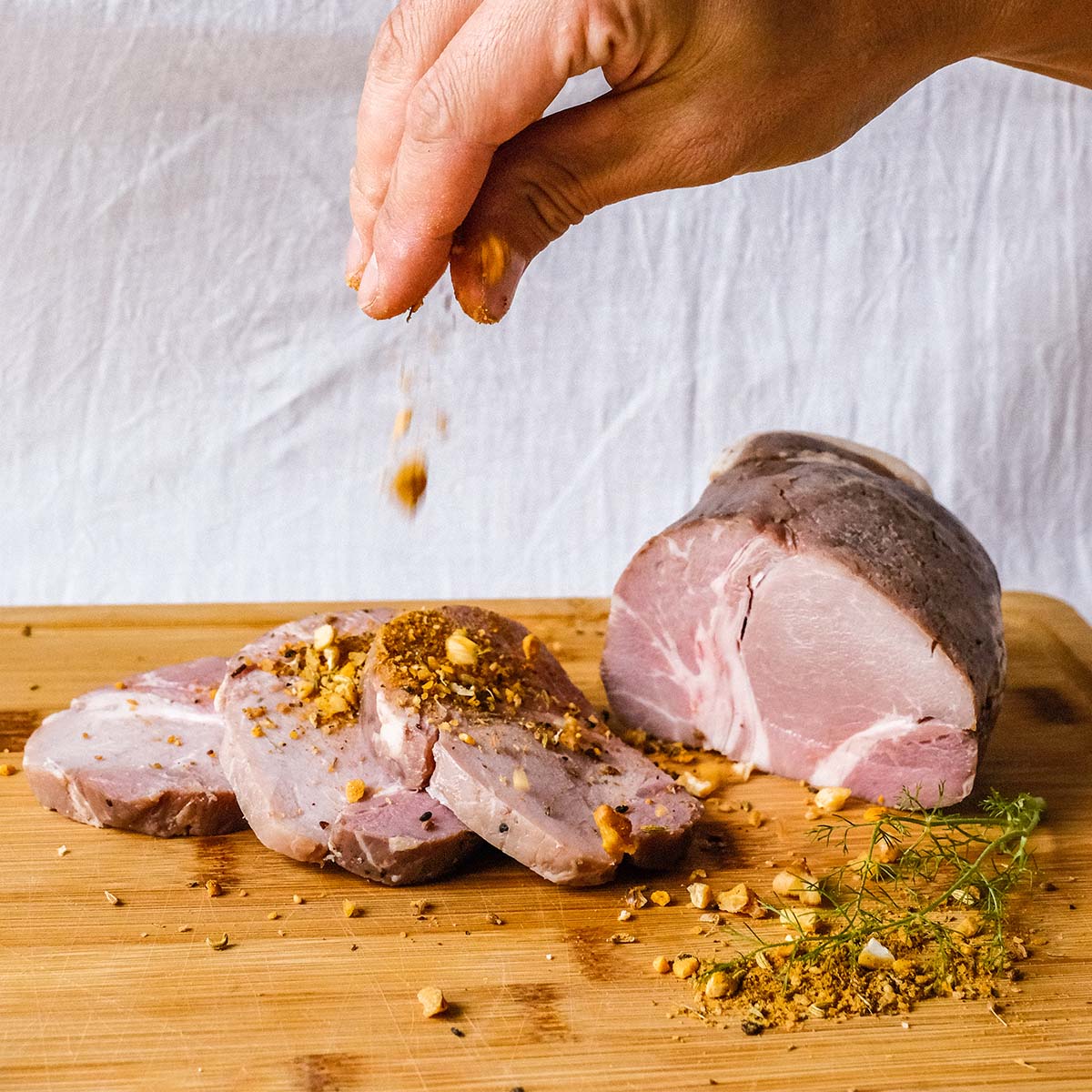 【ふるさと納税】四万十ダバダ火振栗豚 ハム（約480g） 豚肉 ハム 冷凍 ブランド 豚肉 - 画像3