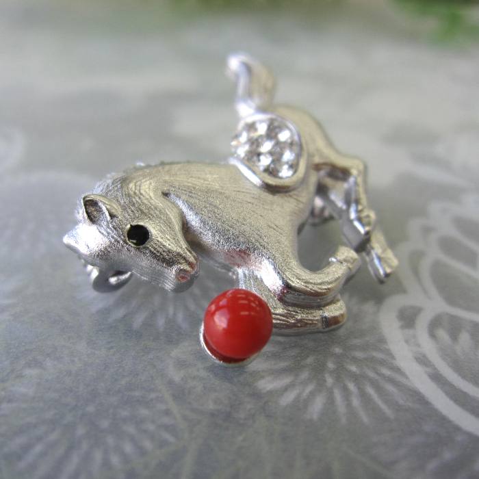 【ふるさと納税】イタリア産天然赤珊瑚の馬モチーフブローチ サムネイル2