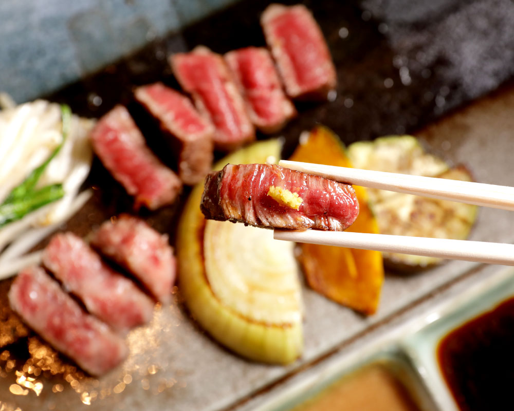 【ふるさと納税】福岡県 鉄板焼 桜 黒毛和牛ディナーコース お食事券 1名様分 特別コース 黒毛和牛 夕食 体験 チケット 旅行 施設利用券 鉄板焼き コース料理 カウンター席 要予約 - 画像3