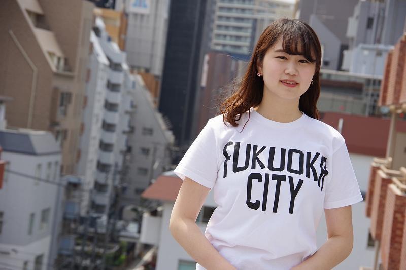 【ふるさと納税】福岡シティTシャツ（FUKUOKA CITY）Mサイズ | 楽天ふるさと 納税 半袖 ティーシャツ 返礼品 福岡 福岡県 福岡市 服 ロゴ 綿100% 夏 ロゴティーシャツ レディース トップス カットソー クルーネック コットン カジュアル ご当地tシャツ 半そで ティシャツ サムネイル3