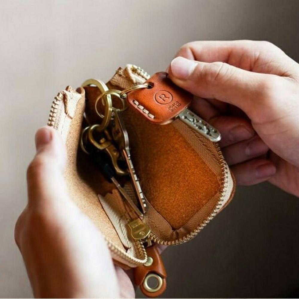 【ふるさと納税】レザーZIPキーケース＜カラー選択可能＞【福岡市内製造】 | 革製品 レザーグッズ 雑貨 日用品 おすすめ 送料無料 サムネイル3