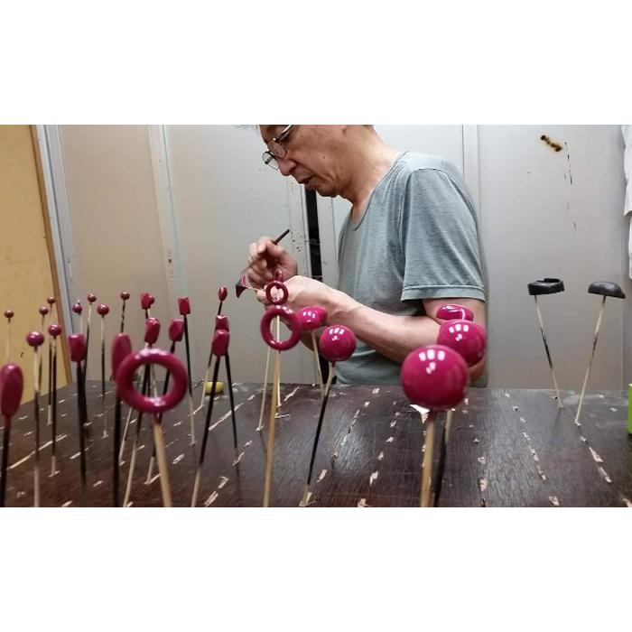 【ふるさと納税】【ギフト用】【本漆塗り】漆ピアス(ピンク)10ミリ玉《イヤリング可》 アクセサリー 装飾品 上品 艶感 軽量 オシャレ 職人技 伝統工芸 桃色 和装 洋装 サムネイル3