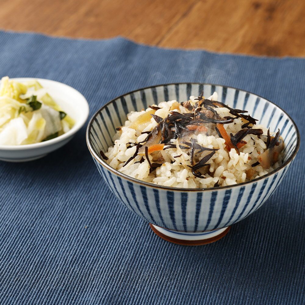 【ふるさと納税】ひじきごはんの素 150g×10袋 1袋2合分 2～3人前 炊き込みご飯の素 混ぜるだけ 調味料 ひじき レトルト 長期保存 送料無料 サムネイル3
