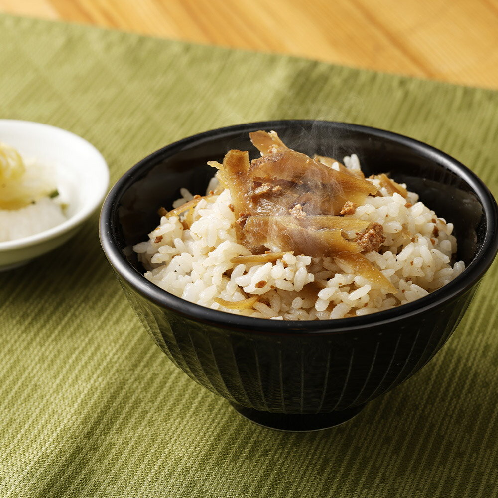 【ふるさと納税】鶏ごぼう飯の素 150g×10袋 1袋2合分 2～3人前 炊き込みご飯の素 混ぜるだけ 調味料 鶏牛蒡 レトルト 長期保存 送料無料 サムネイル3