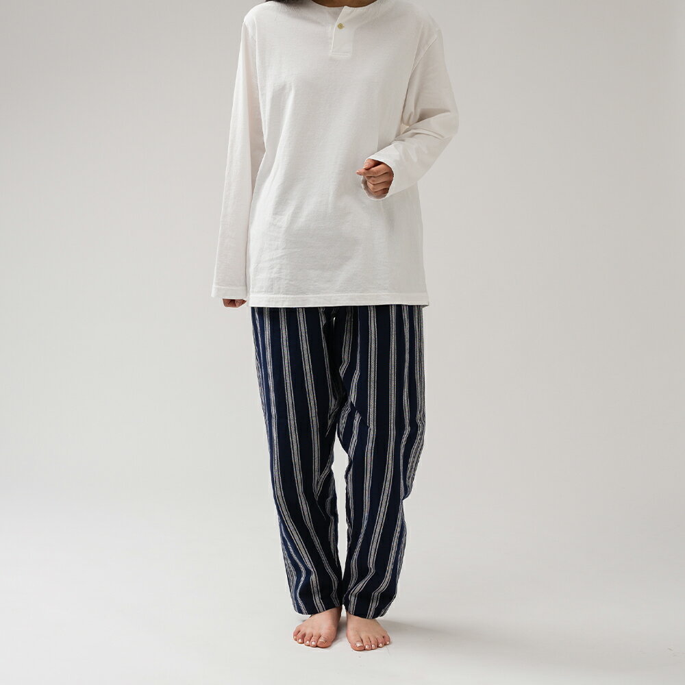 【ふるさと納税】藤巻百貨店 うなぎの寝床 別注 紺縞 MONPE もんぺ Mサイズ / Lサイズ 選べるサイズ Farmers’ MONPE / 股引 ももひき ズボン カジュアル 久留米絣 ネイビー 綿 コットン 部屋着 ファッション 日本製 送料無料 サムネイル3