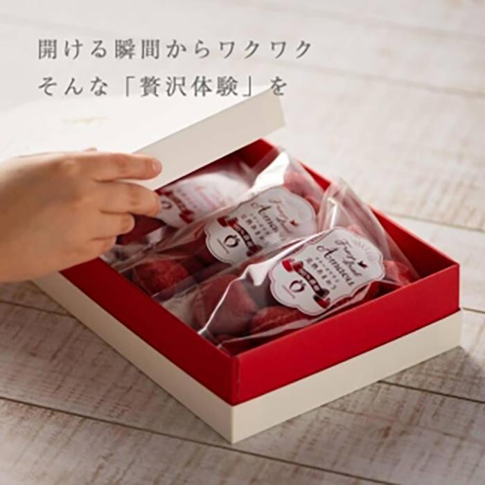 【ふるさと納税】フリーズドライ いちご 完熟 あまおう 丸ごと 苺 小分け ギフト 60g ( 20g × 3袋) 化粧箱入り | 果肉 くだもの フルーツ フルーツ ストロベリー お菓子 菓子 スムージー 朝食 ヨーグルト おやつ イチゴ 製菓材料 グルメ お取り寄せ 福岡県 大川市 サムネイル2
