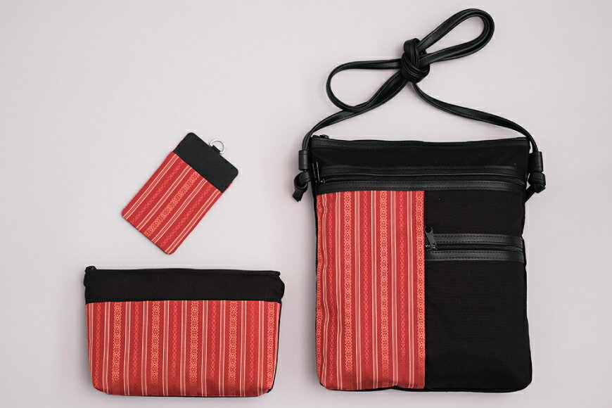 【ふるさと納税】 博多織 ギフト セット バッグ & ポーチ & パスケース 各1 / 西村織物 / 福岡県 筑紫野市 [21760447] 博多織 平織り 伝統工芸品 サムネイル2