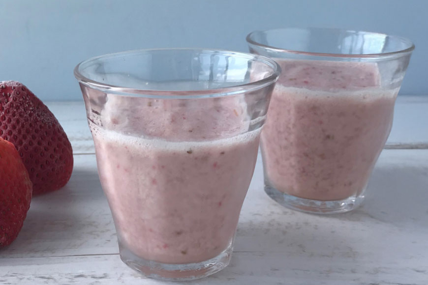 【ふるさと納税】 冷凍 いちご 博多あまおう 1kg [やまやコミュニケーションズ 福岡県 筑紫野市 21761280] あまおう 苺 イチゴ 果物 フルーツ 1キロ サムネイル3