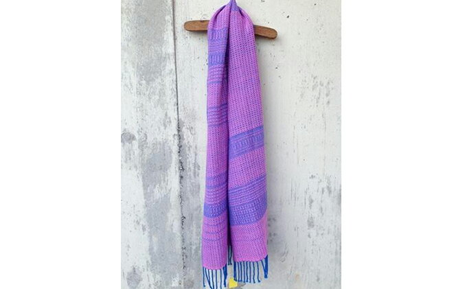 【ふるさと納税】ito to iro 手染め・手織り仕上「ストール」 ブルー×ピンク・変化織り ファッション小物 サムネイル2