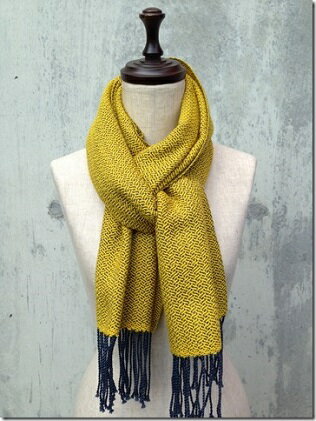 【ふるさと納税】ito to iro 手染め・手織り仕上「ストール」メリノウール100% 網代斜紋・マスタードイエロー ファッション小物 サムネイル2