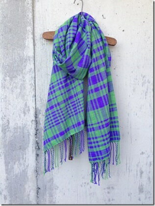 【ふるさと納税】ito to iro 手染め・手織り仕上「ストール」メリノウール100%ライトグリーン×パープル 【3】 ファッション小物 サムネイル2