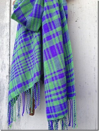 【ふるさと納税】ito to iro 手染め・手織り仕上「ストール」メリノウール100%ライトグリーン×パープル 【3】 ファッション小物 サムネイル3