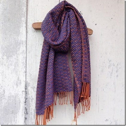 【ふるさと納税】ito to iro 手染め・手織り仕上 メリノウール100％　ストール ライトブラウン・ネイビー ファッション小物 サムネイル2