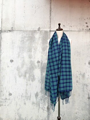 【ふるさと納税】ito to iro 手染め・手織り仕上「ストール」メリノウール100% タータンチェックストール(2) ファッション小物 サムネイル2