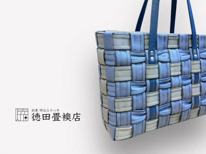 【ふるさと納税】かばん おしゃれ 畳縁手編み バック ブルー×グレー リボン使い ファッション トートバッグ ファッション小物 高級畳縁 軽い オシャレ お出かけ 普段使い サムネイル2