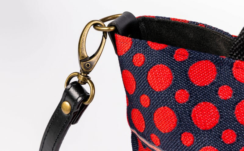 【ふるさと納税】畳縁ドット ショルダーバック (赤濃紺) サムネイル3