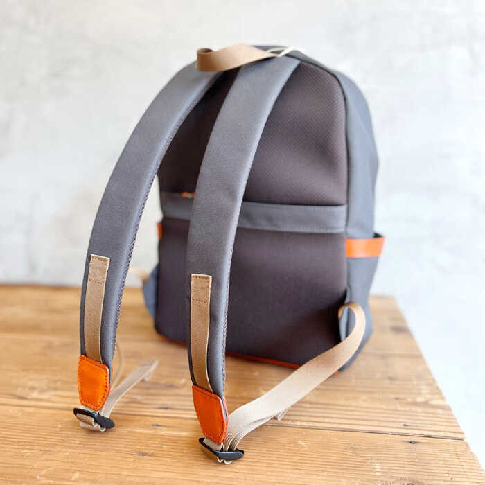 【ふるさと納税】ZAINOリュック（チャコールグレー）糸島市 / SCATOLA 【いとしまごころ】クラフト/リュック/バック/牛皮 [ALZ006] リュックサック バッグ 鞄 100000円 10万円 サムネイル3