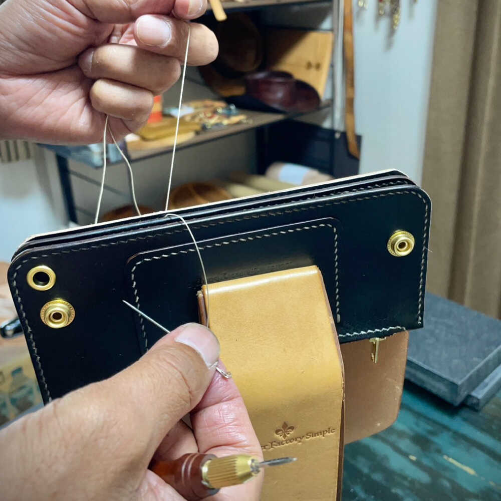 【ふるさと納税】トラッカーウォレット＜レザー・ファクトリー・シンプル＞ 那珂川市[GGH001] サムネイル3