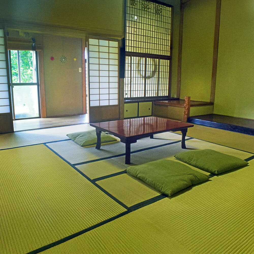 民泊「村井屋」4名（大人2名＋子ども2名）分 宿泊券 古民家宿 1泊2食付 体験型民泊 宿泊 家族 香春 里山 宿 体験 リノベーション 和室 BBQ ピザ窯 古民家 福岡県 香春町 送料無料 楽天スーパーSALE 9月開催