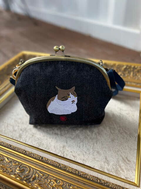 動物愛護 岡山デニム がま口 きじねこ 吉富町/猫山商事[BGBE008] デニム生地 がま口 がまぐち ポーチ カードケース 小銭入れ 小物入れ ハンドメイド 雑貨 アニマル 動物保護 保護猫 保護犬 かわいい 人気 おすすめ