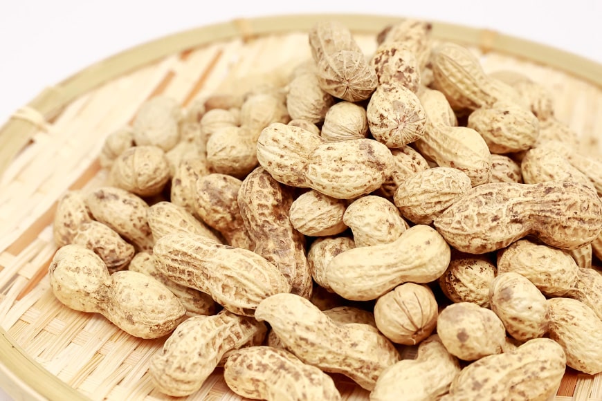 【ふるさと納税】 BF165 島原産　煎り落花生（180g×4袋）【高級品種ナカテユタカ】[ ピーナッツ ぴーなっつ 落花生 豆 大粒 おつまみ おやつ 長崎県 島原市 ] - 画像2