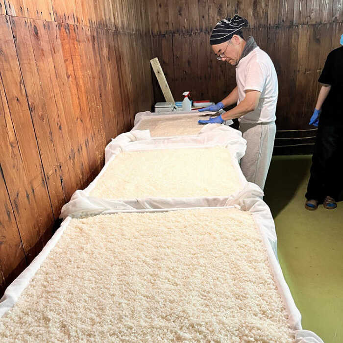 【ふるさと納税】＜スピード配送＞【リピーターの多い人気の逸品】日本酒 普賢の夢 特別純米・はねぎ搾り萬勝 純米吟醸 各720ml / 日本酒 にほんしゅ 酒 お酒 おさけ お試し 晩酌 日本酒 飲み比べ / 南島原市 / 酒蔵吉田屋 [SAI002] サムネイル2