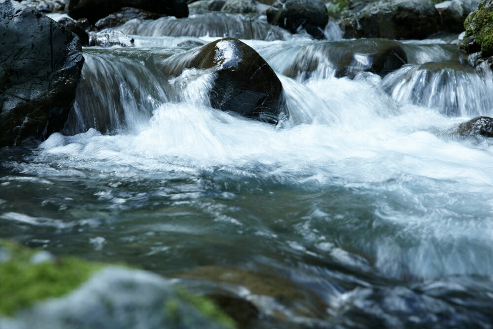 【ふるさと納税】米焼酎 百 500ml×1本 アルコール度数23度 本格焼酎 お酒 焼酎 瓶 ギフト 贈答用 贈り物 白岳 高橋酒造 熊本県 人吉市 人吉球磨 送料無料【2025年2月上旬より順次発送予定】 サムネイル3