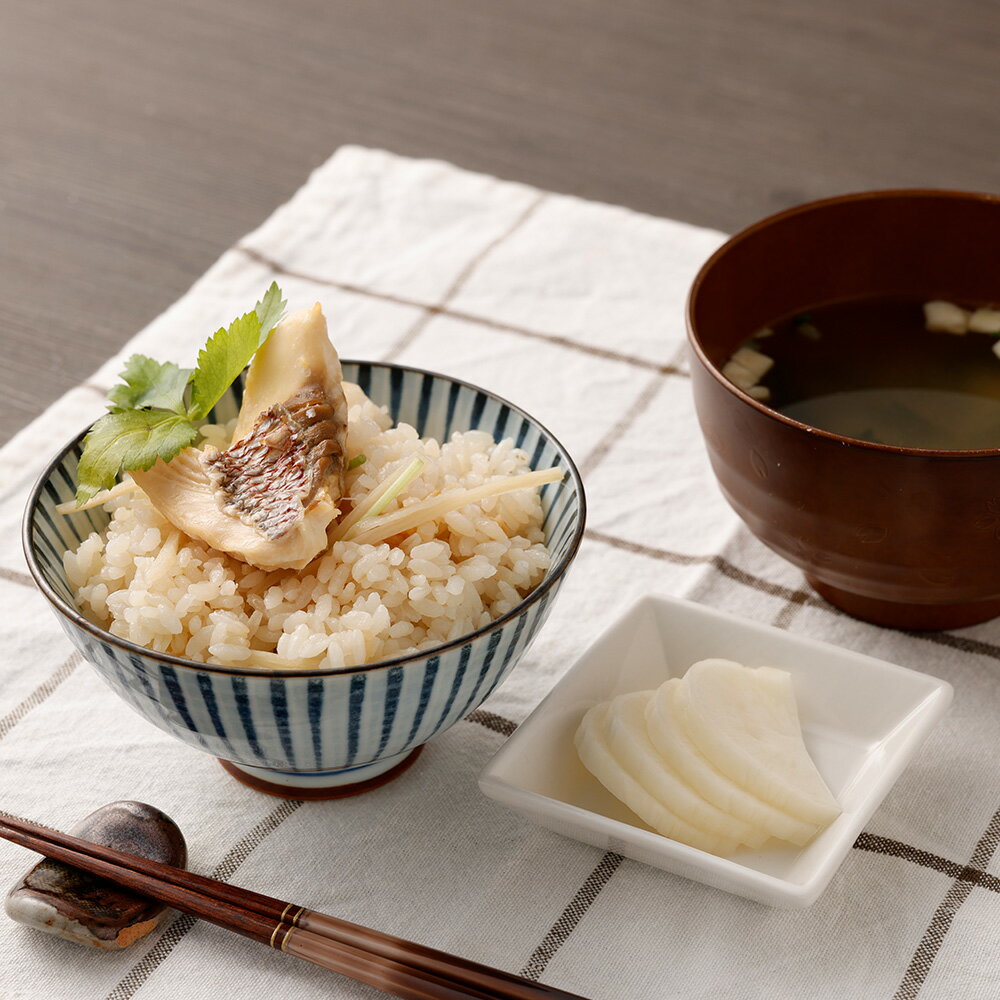 【ふるさと納税】たい飯の素 1合用（240g）×4パック 合計960g 鯛 真鯛 マダイ ご飯の素 グルメ 炊くだけ 簡単調理 炊き込み 送料無料 サムネイル3