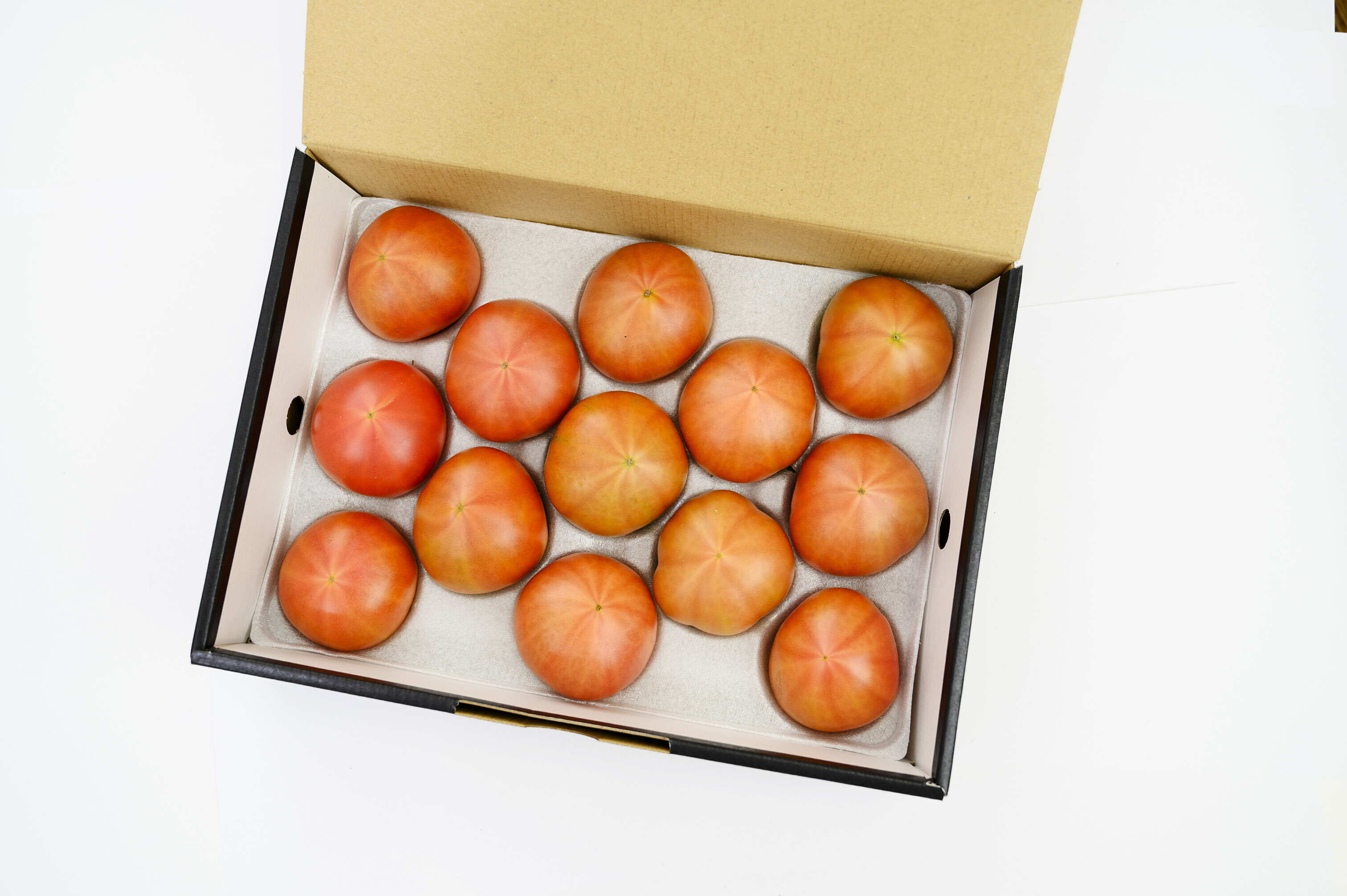 【ふるさと納税】 塩トマト 夢ロマン プレミアム 1kg 黒箱 M〜Sサイズ（12〜18玉） 宇城彩館 糖度10度以上 野菜 果実 フルーツトマト 宇城市産 国産 九州 熊本県 宇城市 送料無料 サンサンうきっ子宇城彩館 【2026年3月下旬〜6月中旬頃発送予定】 - 画像2