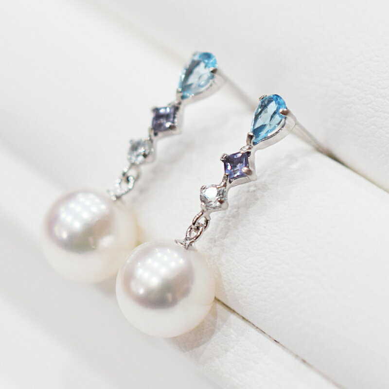 【ふるさと納税】ピアス あこや真珠 7.5mm - 8mm 半貴石 アイオライト ブルートパーズ 3連 K14WG ホワイトピンク 真珠 パール アクセサリー ジュエリー 品質保証書 ジュエリーケース 真珠てりクロス お取り寄せ 熊本県 天草市 送料無料 サムネイル2