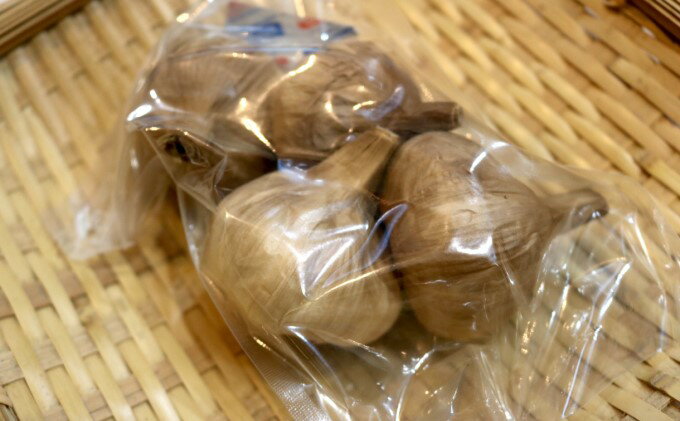 【ふるさと納税】【錦町 産】桑原農園のとろ～り甘い 熟成 黒にんにく 4個入 X 4袋セット　 薬味 野菜 ニンニク - 画像3