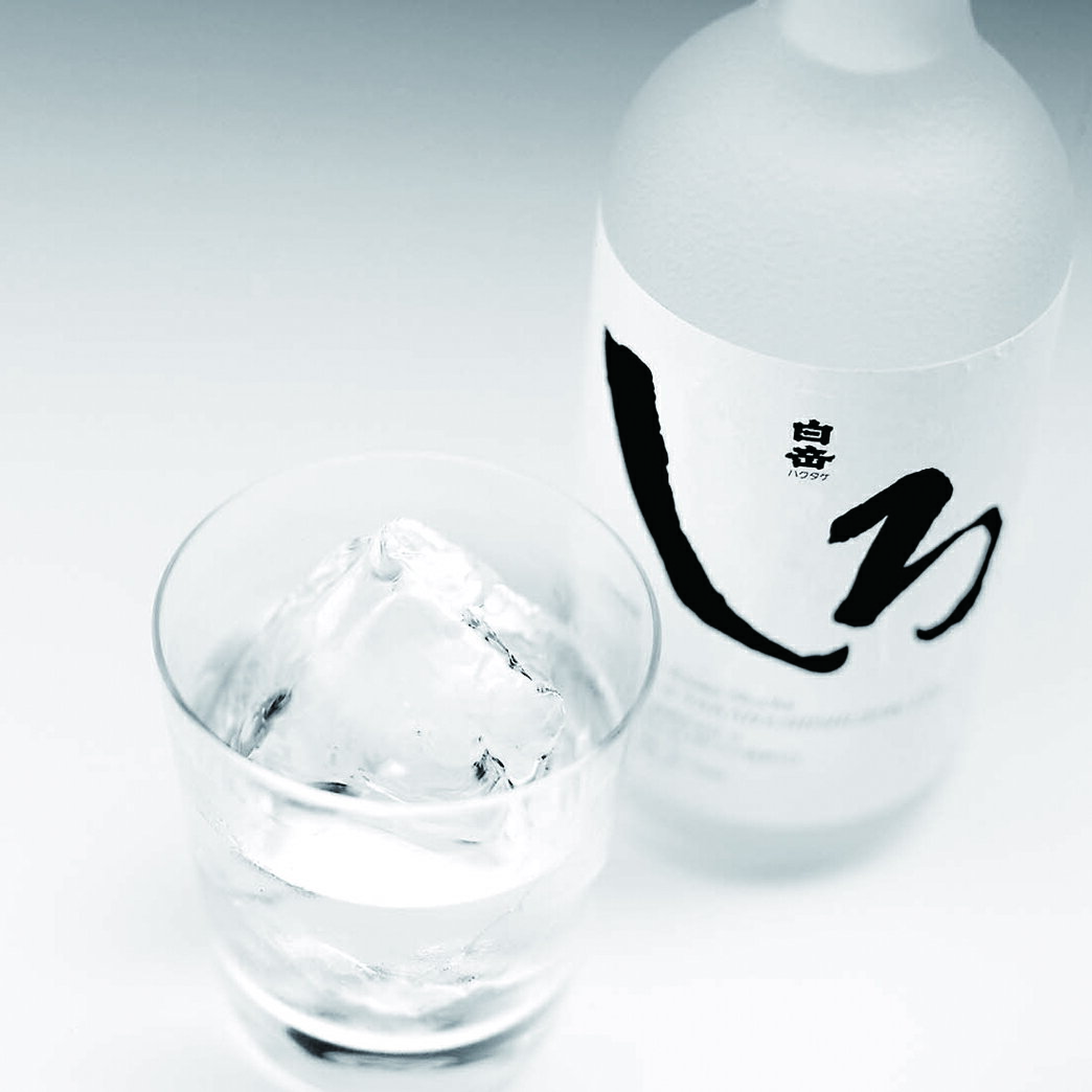 【ふるさと納税】本格米焼酎 「白岳しろ」 720ml×6本 セット 25度 白岳 米焼酎 焼酎 本格 本格米焼酎 しょうちゅう 白岳 お酒 酒 しろ 米 こめ 淡麗 香り 高橋酒造 熊本県 多良木町 熊本県産 九州産 国産 ギフト 贈答 贈り物 送料無料 サムネイル3