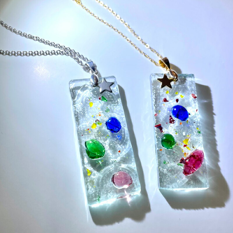 【ふるさと納税】ステンドグラス 端材 作成 ネックレス シルバー デザイン ファッション ペンダント ガラス ハンドメイド アクセサリー 個性的 障がい者支援 就労支援 希少 国産 人気 おすすめ 特産品 お取り寄せ おしゃれ 大分県 別府市 送料無料 サムネイル2