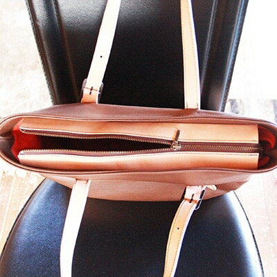 【ふるさと納税】やわらかレザーのトートバッグ(キャメル系)　YZ07【1098846】 サムネイル3