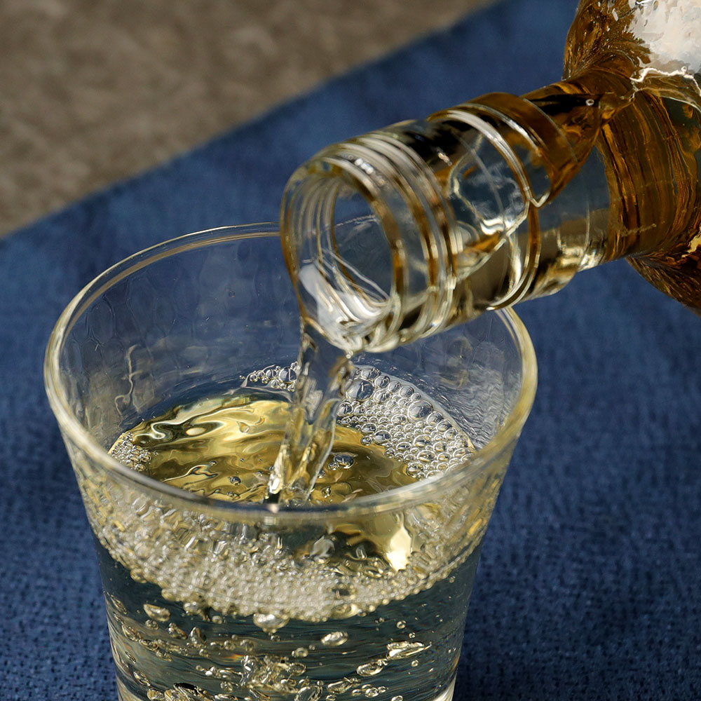 【ふるさと納税】＜選べる定期便＞【3ヶ月または2ヶ月ごと3回定期便】25度 銀座のすずめ 琥珀 720ml 2本 お酒 酒 アルコール 麦焼酎 焼酎 贈り物 ギフト 国産 大分県 九重町 送料無料 サムネイル3