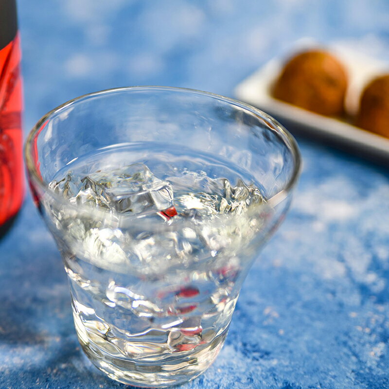 【ふるさと納税】「築地銀だこコラボ」「CRAZY OCTOPUS(クレイジーオクトパス)」・ソースと合うピリ辛焼酎（720ml×2本）芋焼酎 宮崎＜1.9-10＞ サムネイル2