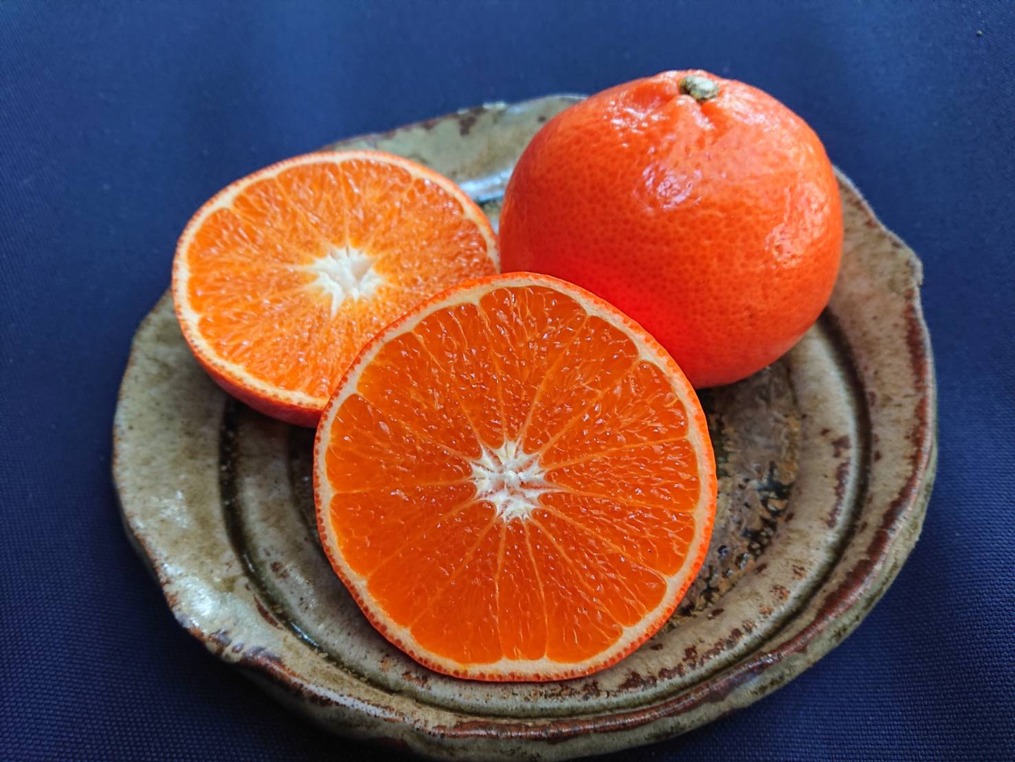 【ふるさと納税】みはや 2kg [化粧箱] みかん ギフト 贈答 送料無料 サムネイル3