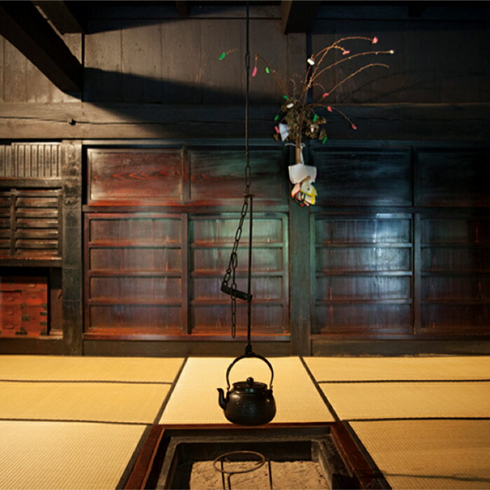 【ふるさと納税】【宿泊券】【鶴富屋敷】那須家住宅（昭和31年国指定重要文化財）1泊2日夕食（猪料理）付き【宿泊 旅行 旅 秘境 トラベル 観光 体験 民宿 旅館 自然 絶景 おもてなし 癒し 鶴富屋敷 猪 いのしし 雲海 記念日 誕生日 祝い 父 母 敬老 ギフト 歴史 平家 源氏】 サムネイル3
