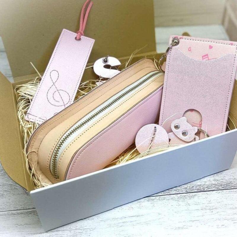 【ふるさと納税】 ランドセルリメイク ペンケース 5点 セット ランドセル リメイク ファッション ハンドメイド 筆箱 ふでばこ ペン ケース パスケース 定期入れ レザー 革COCOAN LEATHER ふるさと納税 鹿児島 鹿屋市 おすすめ ランキング プレゼント ギフト サムネイル3