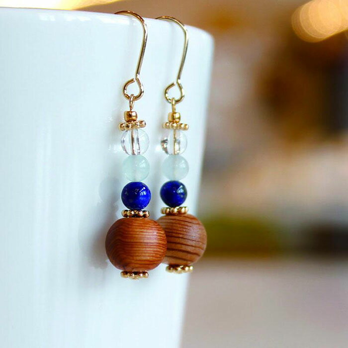 【ふるさと納税】屋久杉×3月誕生石　樹脂ピアス サムネイル3