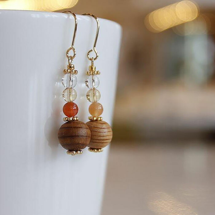 【ふるさと納税】屋久杉×11月誕生石　イヤリング サムネイル3