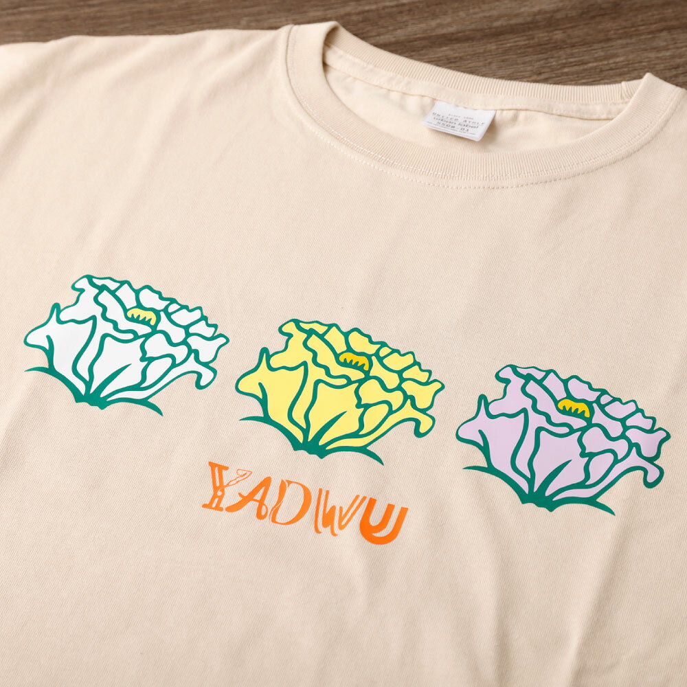 【ふるさと納税】＜選べるサイズ＞ YADWU オリジナル Tシャツ トルコギキョウ柄 サンドベージュ S M L XL 綿100% シャツ ファッション シンプル ユニセックス 地域ブランド ヤドゥー 徳之島 天城町 送料無料 サムネイル3
