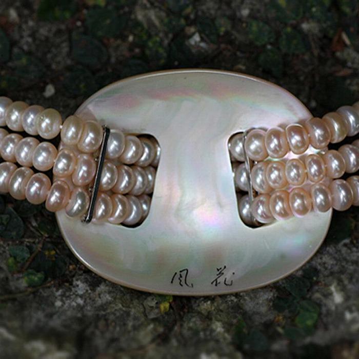 【ふるさと納税】夜光貝とパールを素材にした「ネックレス」貝工房かざはな【NN-12】 | 雑貨 日用品 伝統工芸品 アクセサリー 貝アクセサリー ネックレス シルバー パール 夜光貝 人気 贈答 ギフト プレゼント お祝い 送料無料 お取り寄せ ヨロン 与論島 与論 鹿児島 サムネイル2