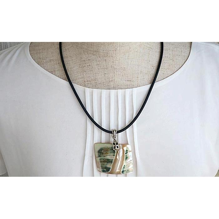 【ふるさと納税】夜光貝を素材にした「コードペンダント」貝工房かざはな【CK-1】 サムネイル3